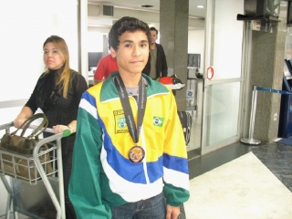 Jhonatan conquistou a medalha de prata no Pan-Americano em Fortaleza.