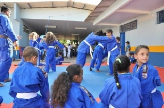 Alunos de escolas municipais de Dourados participam dia 31 de festival de judô, no Jorjão