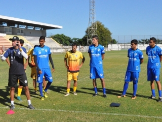 Corumbaense treina para a próxima temporada no Arthur Marinho