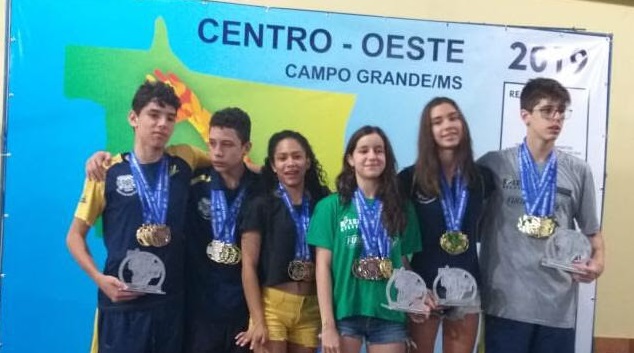 Integrantes do Bolsa-atleta se destacam no Torneio Centro-Oeste de Natação﻿