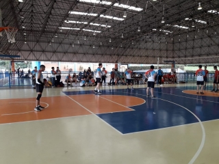 Jogos de vôlei foram iniciados na manhã deste sábado no Poliesportivo Dom Bosco (Foto: Carol Antonelli)