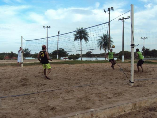 Itaporaenses vencem os jogos de futevôlei de praia em Dourados