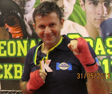 Atleta três-lagoense é tetra campeão brasileiro de kickiboxing