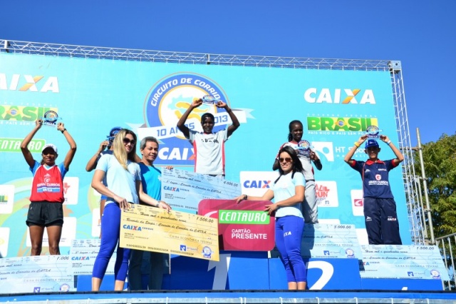 Quenianos vencem etapa do Circuito Caixa em Campo Grande
