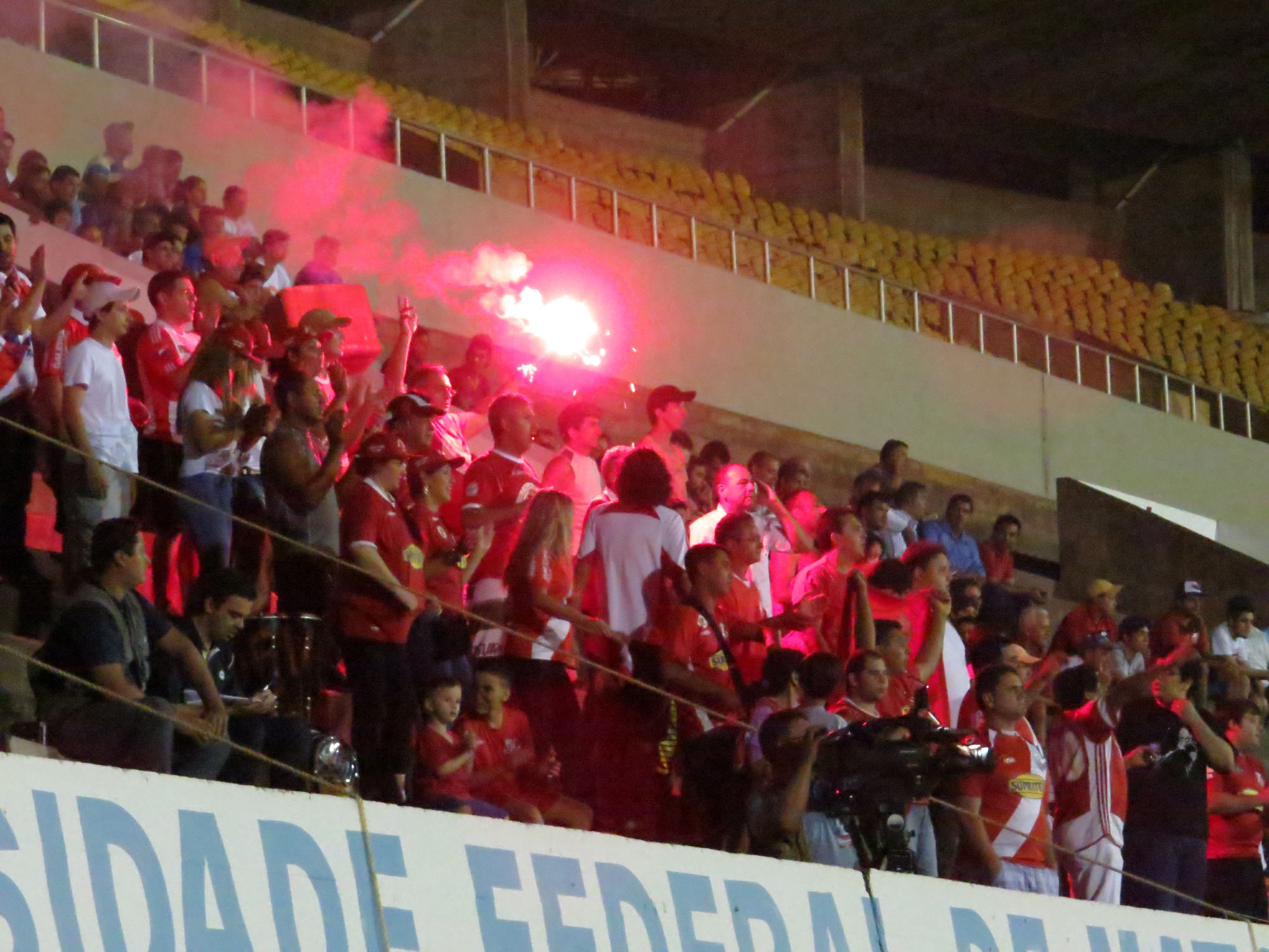 Comercial goleia Costa Rica com dois gols do atacante Dudu Lima