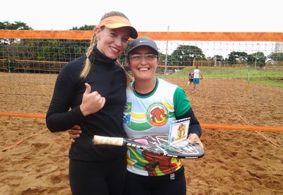 Torneio de beach tennis reúne 78 participantes; confira os campeões