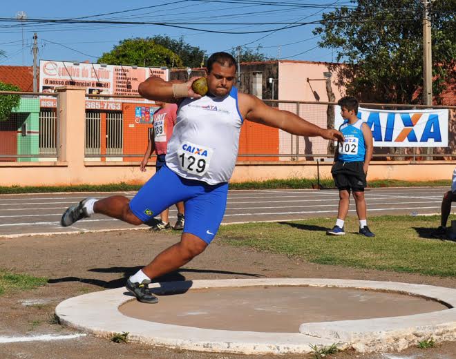 Gustavo Mendonça conquista medalha de Bronze no Troféu Brasil de Atletismo