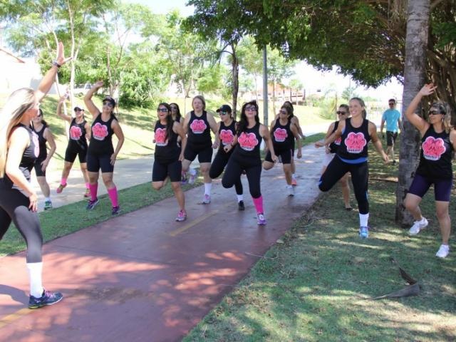 Grupo de ginástica se fortaleceu com protesto e reúne histórias de superação