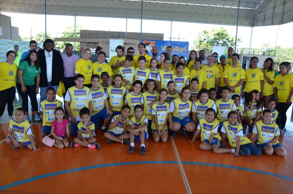 Com presença de bicampeão olímpico, Sejuvel lança projeto