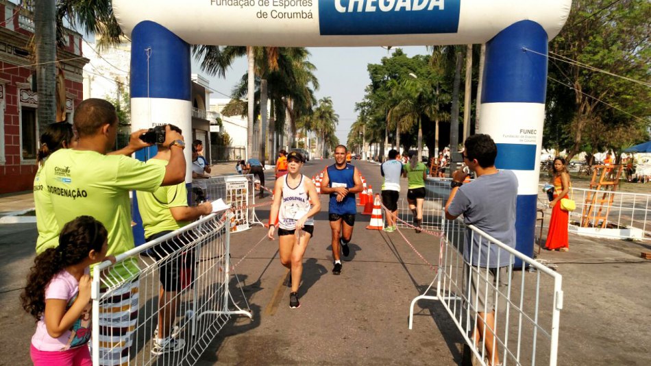 Maraisa e André conquistam Circuito Corrida de Rua