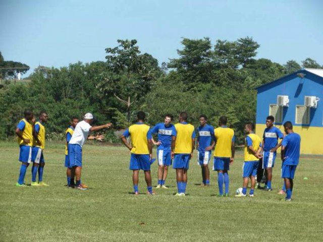 Márcio Máximo trabalha forte por título inédito no Costa Rica