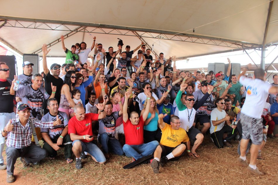 Festival que receberá mais de 160 pilotos de paramotores deve fomentar comercio local