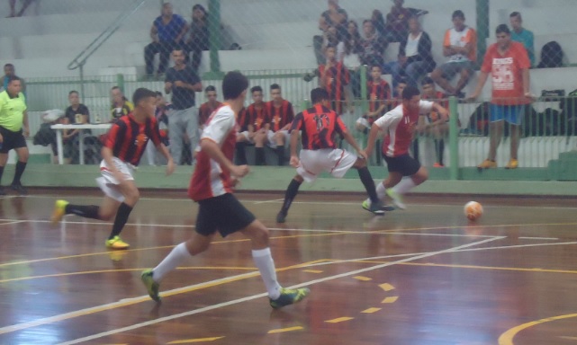 Copa Pelezinho Ensino Médio tem média de 6 gols por jogo