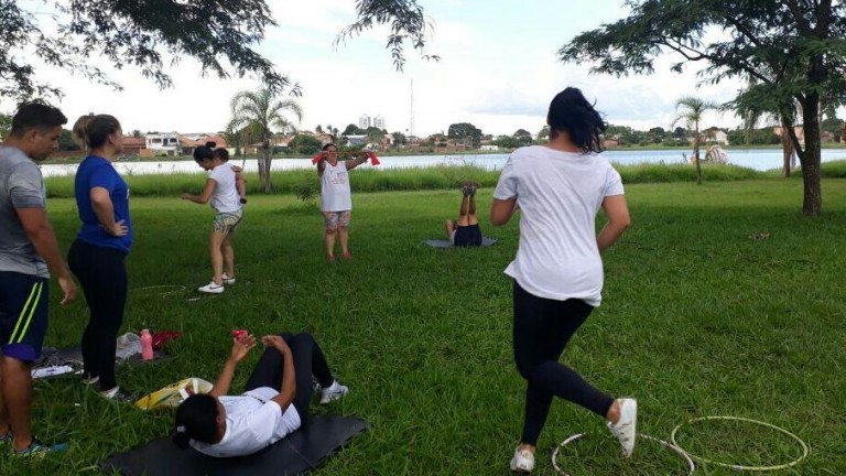 Oficina de treino funcional é opção de exercício na Lagoa Itatiaia