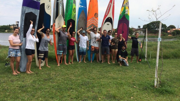 Atletas de stand up paddle se preparam para os Jogos Radicais