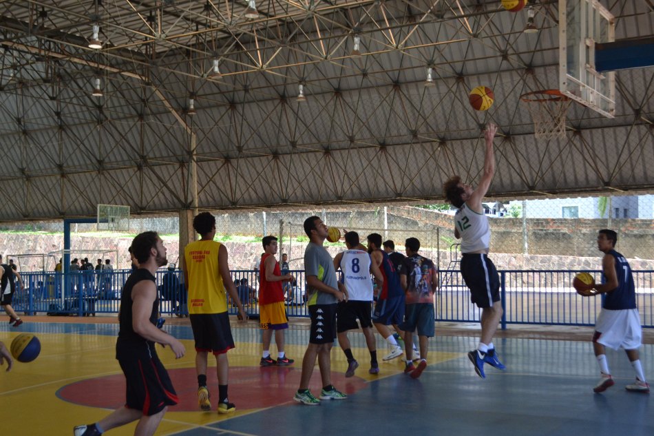 Com manifesto e abaixo-assinado, acadêmicos tentam manter esportes na UCDB