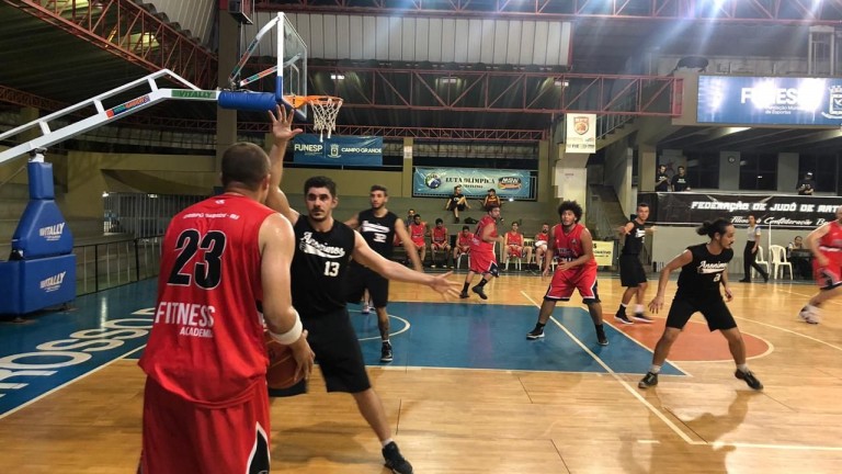Basquete 3x3 e Vôlei de Praia movimentam atletas nos jogos abertos