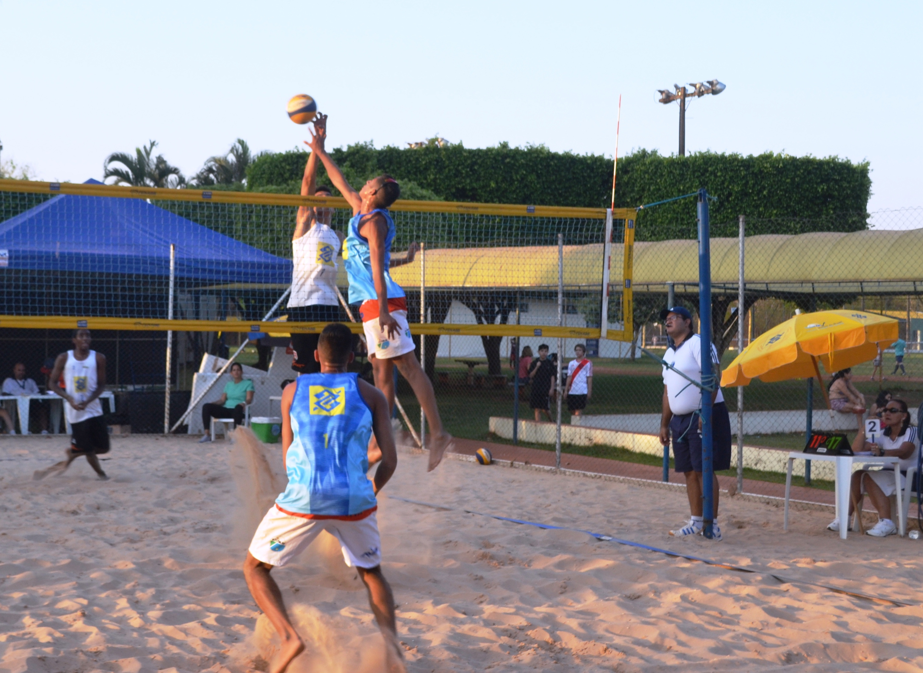 Circuito de Vôlei de Praia distribui R$ 3,4 mil em Corumbá