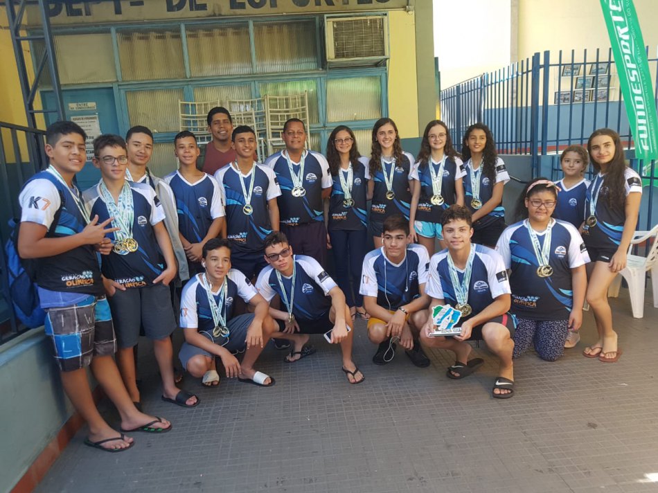 Equipe de Corumbá fica em 3º em competição de natação