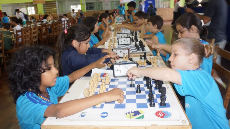 Fronteira Brasil-Paraguai recebe etapa do Estadual de Xadrez Escolar