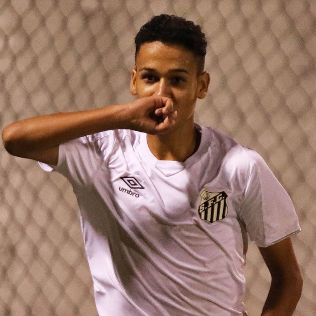 Santos vence no Paulista Sub-20 com dois gols de douradense