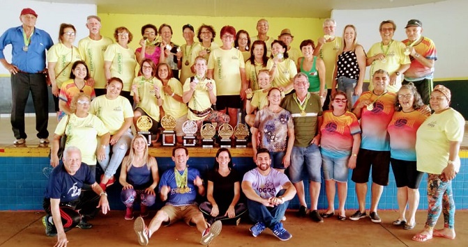 Dourados traz medalhas e troféus dos Jogos da Melhor Idade