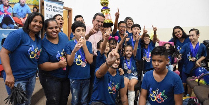 Escola Governador Harry Amorim Costa vence a 12ª edição doJopares