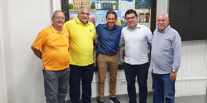 Prefeitura de Campo Grande e FFMS firmam projeto CBF Social