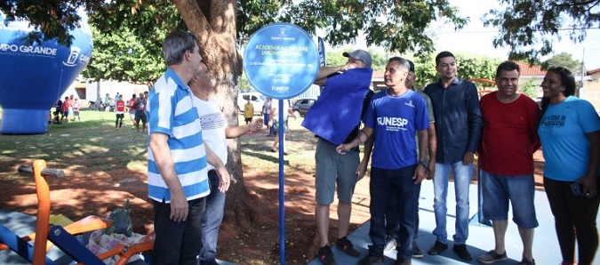 Jardim Colonial tem academia ao ar livre inaugurada