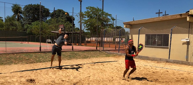 Rei e Rainha do Beach Tennis de MS serão definidos neste domingo