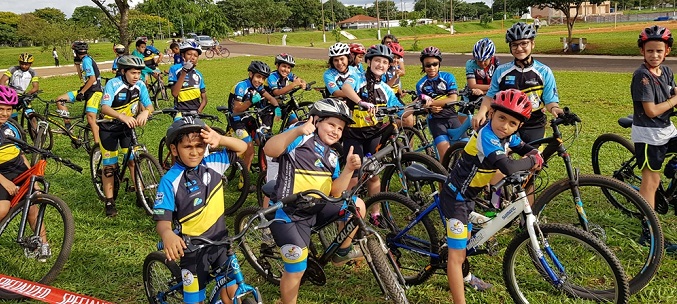 Projeto fomenta as categorias de base do ciclismo na Capital