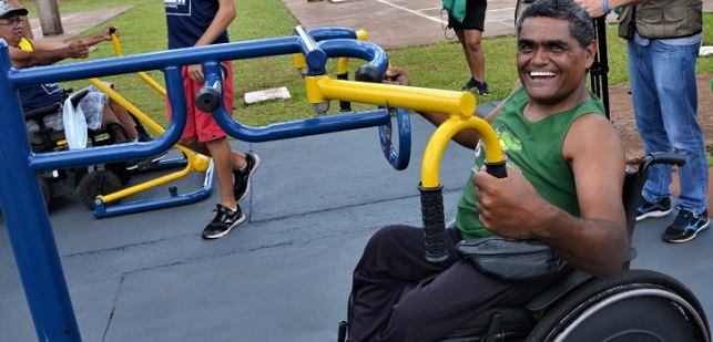 Primeira academia ao livre para pessoas com deficiência está com vagas