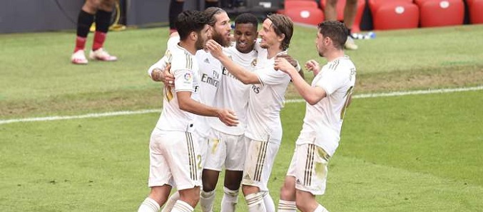 Sérgio Ramos marca único gol do jogo e Real permanece líder