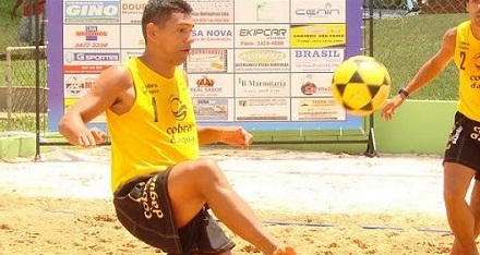 EA TV entrevista ex-atleta de MS campeão brasileiro de futevôlei