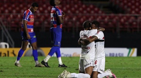 São Paulo vence Fortaleza nos pênaltis e avança na Copa do Brasil