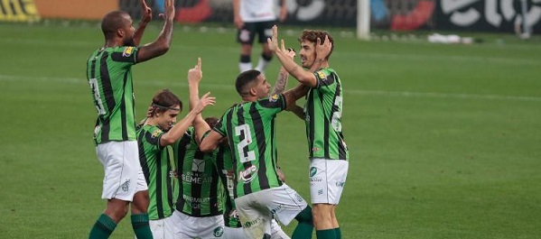 América MG surpreende Corinthians e vence na Copa do Brasil