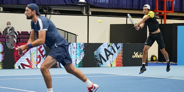 Brasileiro avança à semifinal de duplas do Aberto de Viena