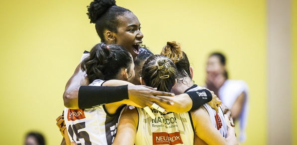 Pinheiros e Dentil/Praia Clube duelam nesta sexta pela Superliga