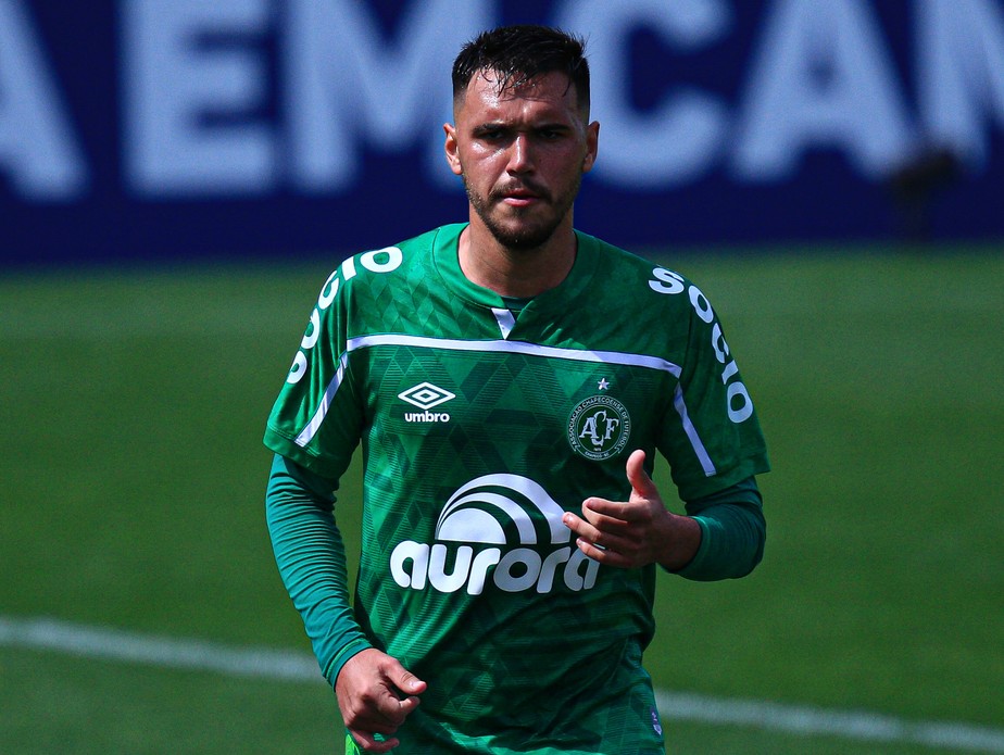 Vini Locatelli deixa a Chapecoense e irá para a Ferroviária