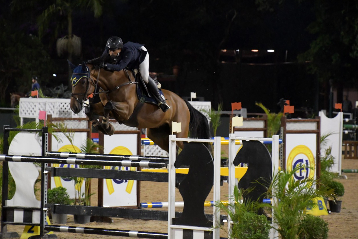 Cleison Botelho larga com dobradinha a 1.40m na 2ª Etapa do Torneio de Verão em SP