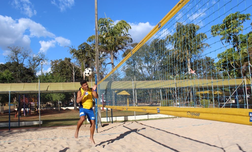 Campeonato Brasileiro de Futevôlei terá etapa inédita na Capital
