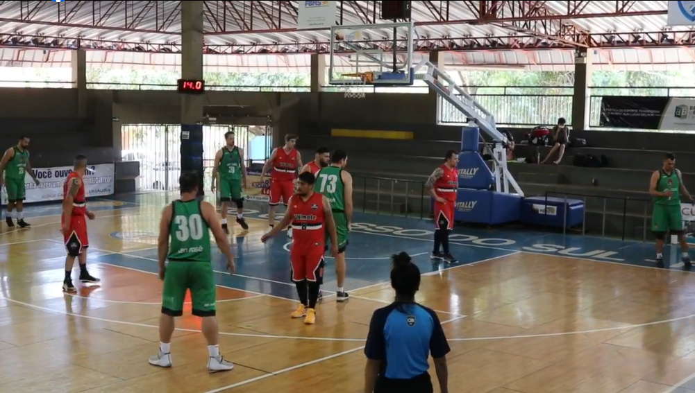 Domingo de decisões na categoria 40+ do Circuito Master de Basquete em MS