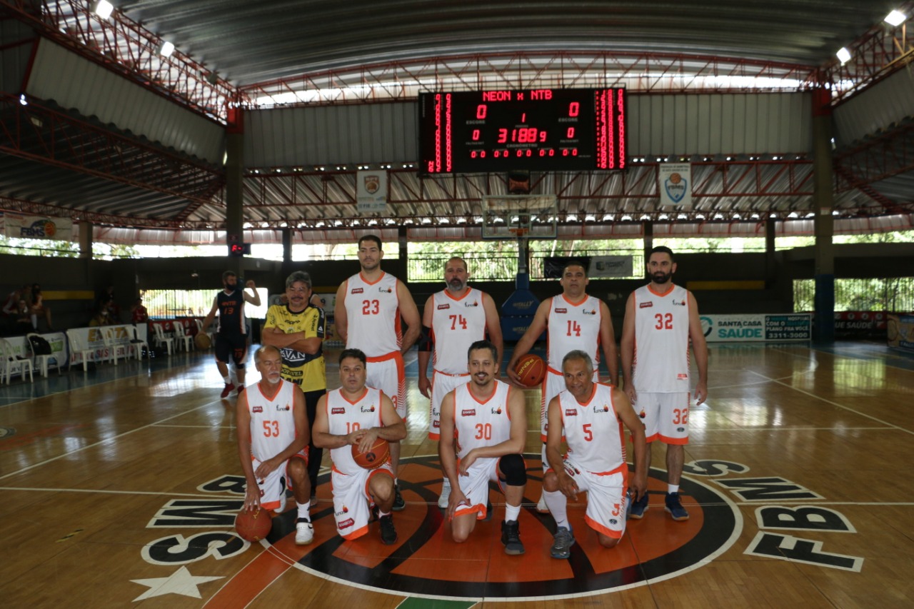 Neon e MS Basquete são os campeões do Circuito Master de Basquete