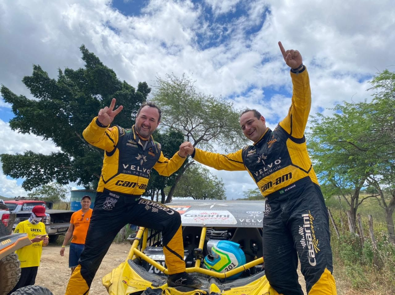 Deninho Casarini é bicampeão do Rally do Sertões 2021