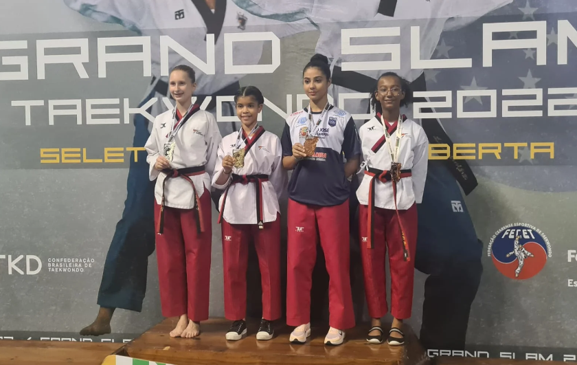 Delegação de MS retorna com três medalhas do Grand Slam de Taekwondo