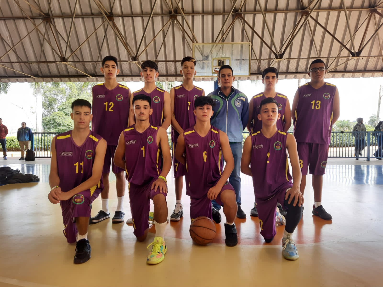 Basquetebol de Maracaju realiza boa campanha nos Jogos Escolares da Juventude do MS