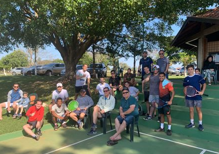 Nova Andradina recebe torneio de tênis com 42 atletas  