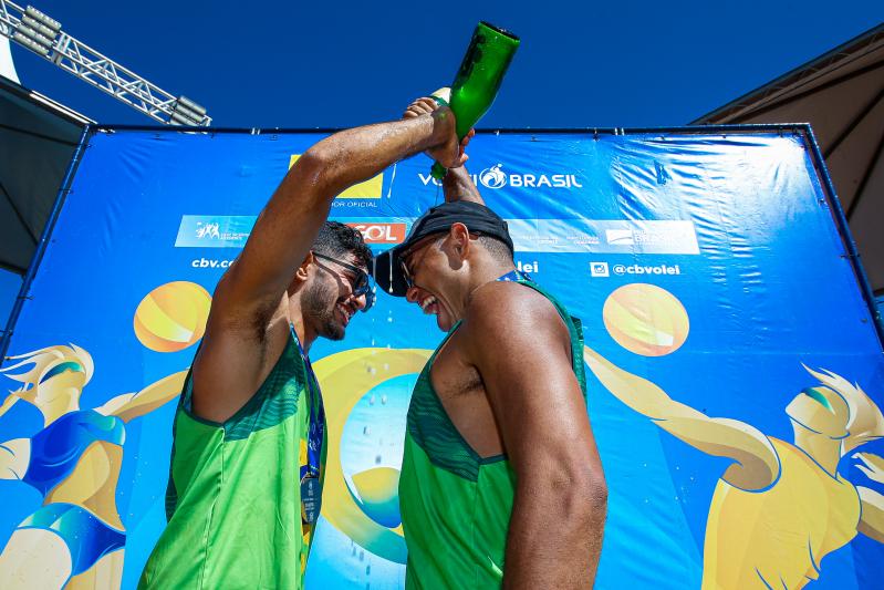 Maria Elisa/Fernanda Berti conquistam Aberto do Circuito Brasileiro