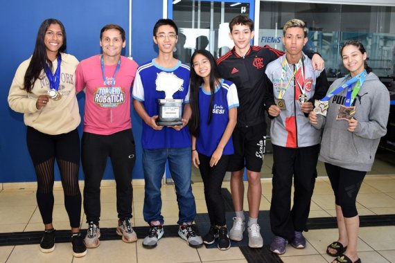 Atletas da Escola Sesi são destaque em competições esportivas