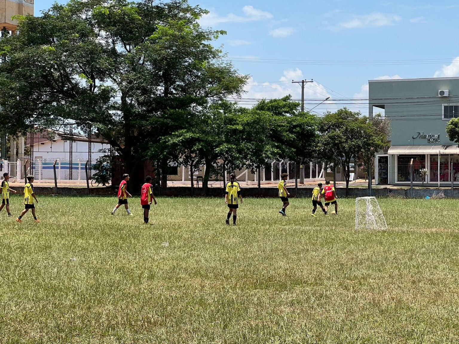 Prefeitura anuncia manutenção do Campo de Futebol da Moreninha II